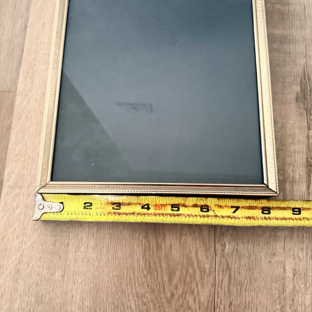 Vintage MCM Gold Tone Metal Photo Picture Frame Velet Back Table Stand Or Wall‎ - Picture 4 of 5